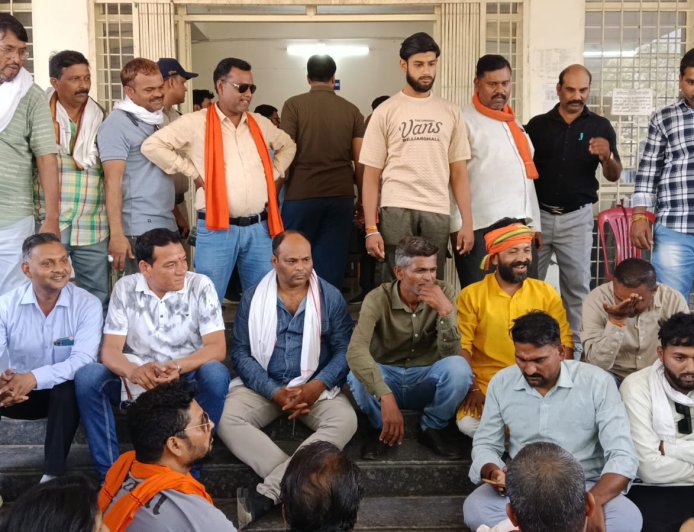 Jabalpur News: वाहन चैकिंग के दौरान भाजपा पार्षद और एएसआई के बीच हुआ विवाद, गोहलपुर थाना में हंगामा, पार्षद बोले कार्रवाई नहीं हुई तो आत्महत्या कर लूंगा
