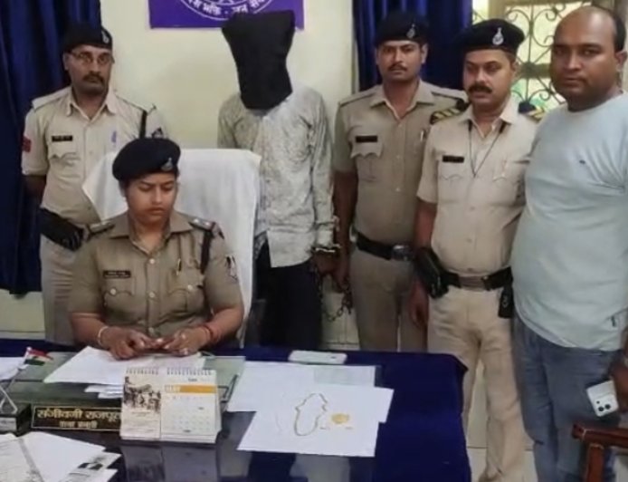 Jabalpur News: जीआरपी ने पकड़ा शातिर चोर ढाई लाख के जेवर बरामद