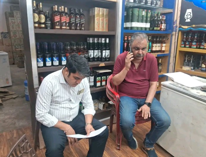 Jabalpur News: महानद्दा की शराब दुकान पर छापामार कार्यवाही, एसडीएम को मिली ओवर रेट पर बीयर