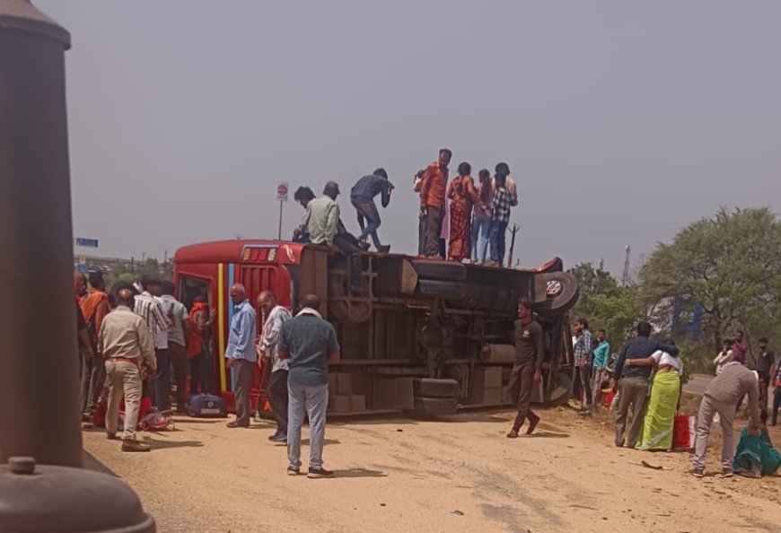 Jabalpur News: गेहूं से लदी ट्रेक्टर ट्रॉली से टकराई यात्री बस, 40 घायल 6 गंभीर