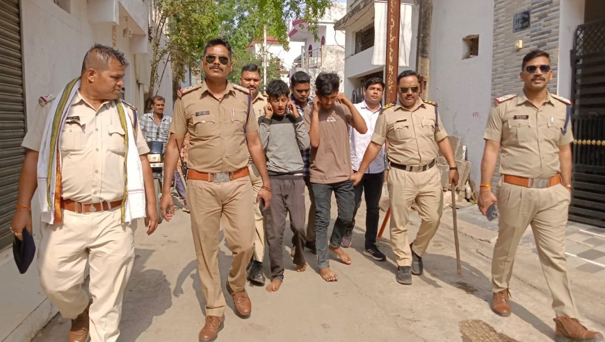 Jabalpur News: बिल्डर के घर पर बम फेंकने वाले युवकों को पुलिस ने दबोचा, वारदात में एक नाबालिग भी था शामिल
