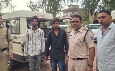 Jabalpur News: भाजपा नेता के घर पर बम फेंकने वाले दो बदमाश गिरफ्तार, मुख्य आरोपी सहित तीन की तलाश में जुटी पुलिस