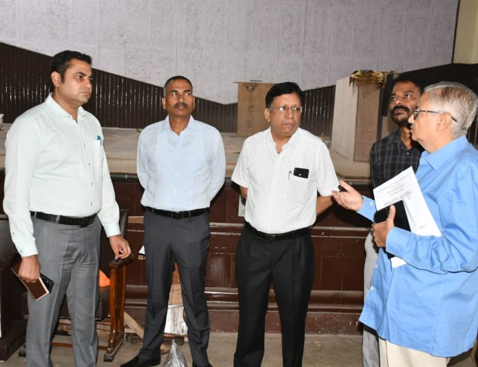 Jabalpur News: कलेक्टर-एसपी पहुंचे RDVV, 36वें दीक्षांत समारोह की तैयारियों का लिया जायजा