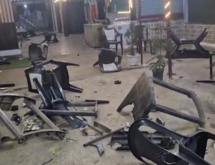 Jabalpur News: हिस्ट्रीशीटर से खाने का बिल मांगना पड़ा भारी, नकाबपोश युवकों ने संचालक सहित कर्मचारियों को जमकर पीटा, सीसीटीवी फुटेज आए सामने