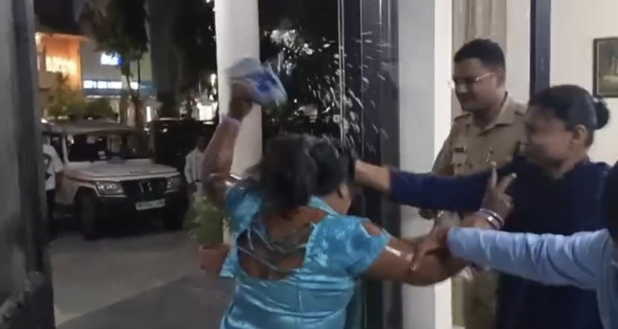 Jabalpur News: युवक की गिरफ्तारी से ख़फ़ा महिला ने थाने पहुंच किया हंगामा, खुद पर उड़ेला ज्वलनशील पदार्थ