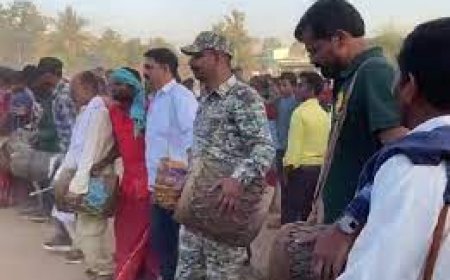 हाथों में ढोल लेकर ग्रामीणों संग थिरके विधायक, कलेक्टर और SP , वीडियो हुआ वायरल