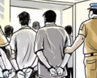 राजधानी के एक स्पा सेंटर की आड़ में चल रहा देह व्यापर  पुलिस ने की कार्यवाही