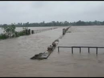 Jabalpur News: नर्मदा नदी का पुल डूबा जबलपुर जिला से नरसिंहपुर जिला को जोड़ता है पुल संपर्क टूटा