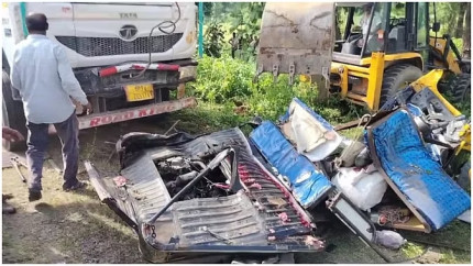 दमोह में ट्रक-ऑटो की टक्कर में  नौ की  मौतें, मिट गया पूरा  परिवार, तस्वीरें देखकर कांप जाएगी रूह